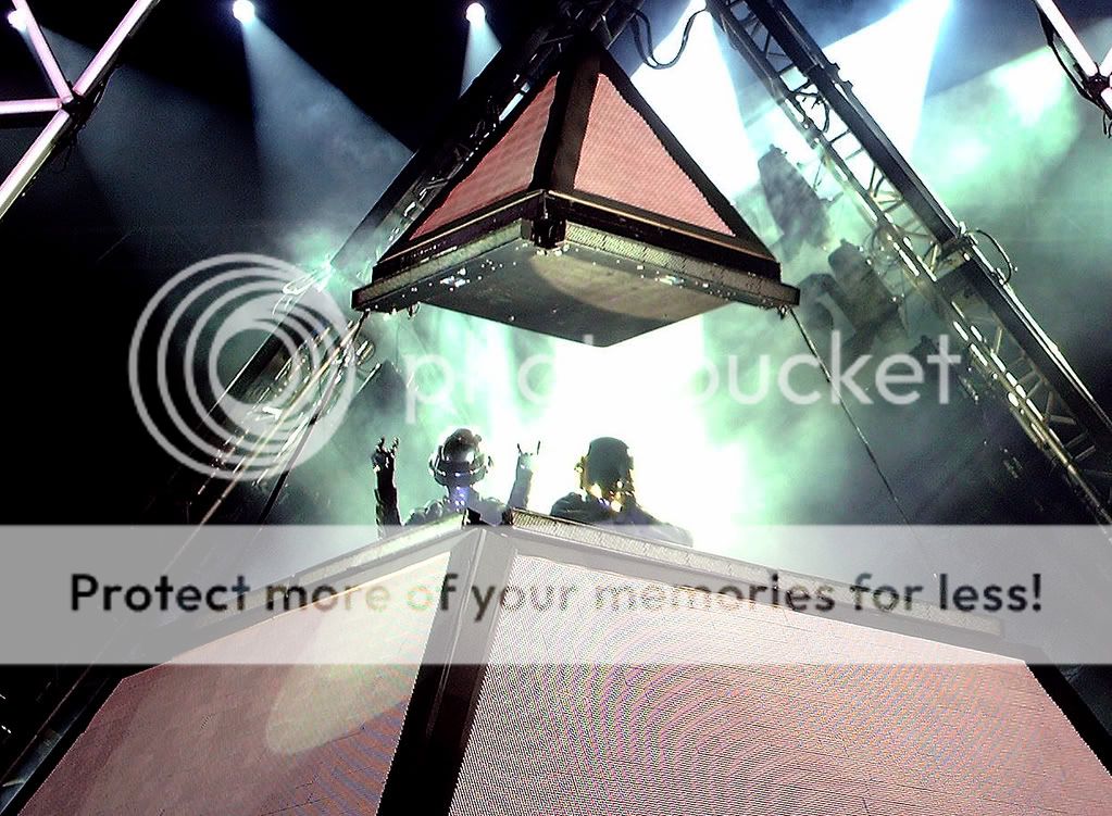 live live